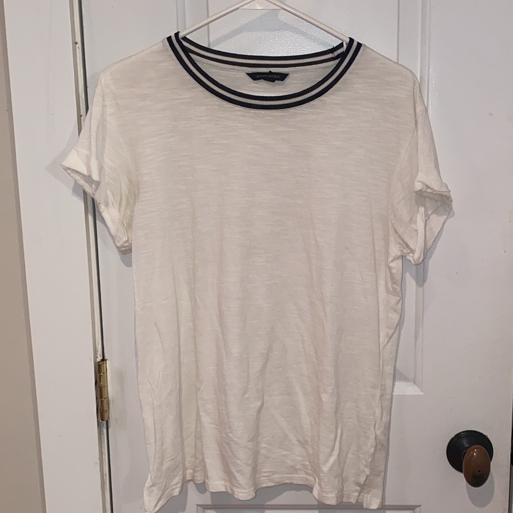 Banana Republic Lightweight Shortsleeved Sweater